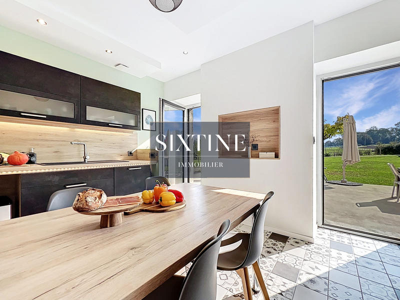 Ferme - 302 m² - 8 pièces