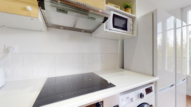 Appartement - 85 m² - 6 pièces