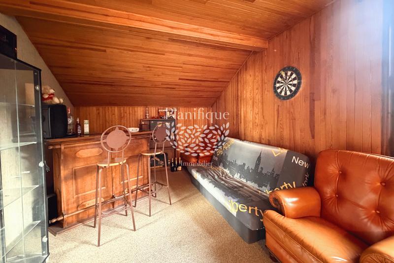 Maison - 110 m² - 5 pièces