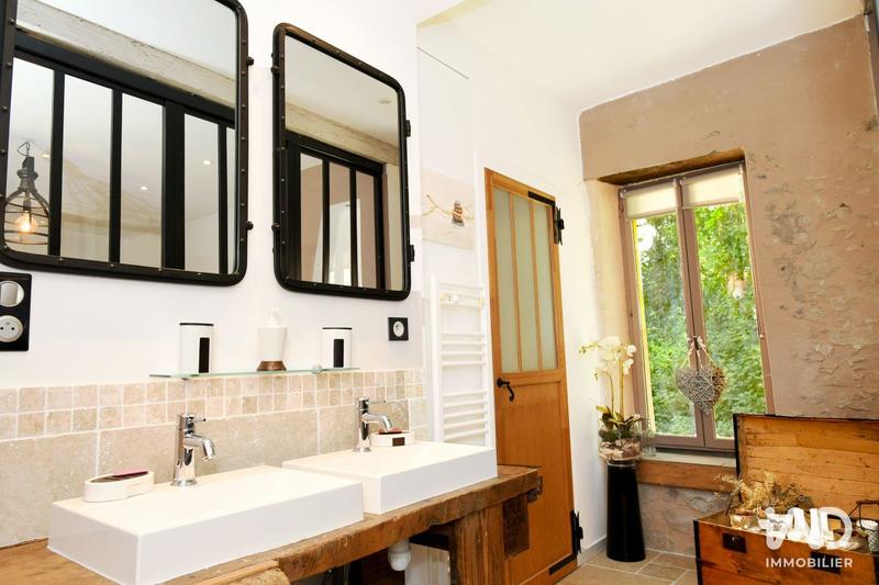 Local commercial - 1 517 m²