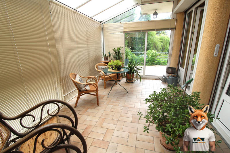 Maison - 246 m² - 9 pièces