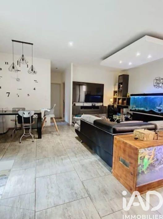 Maison - 340 m² - 4 pièces