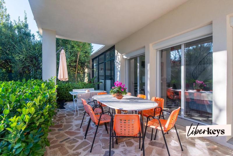 Maison - 195 m² - 6 pièces