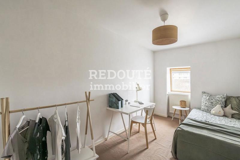 Appartement - 129 m² - 6 pièces