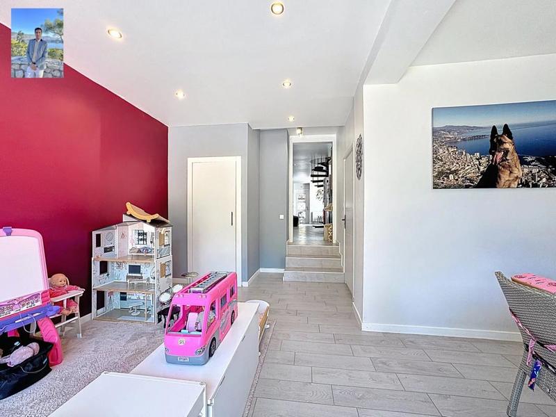 Maison - 125 m² - 5 pièces