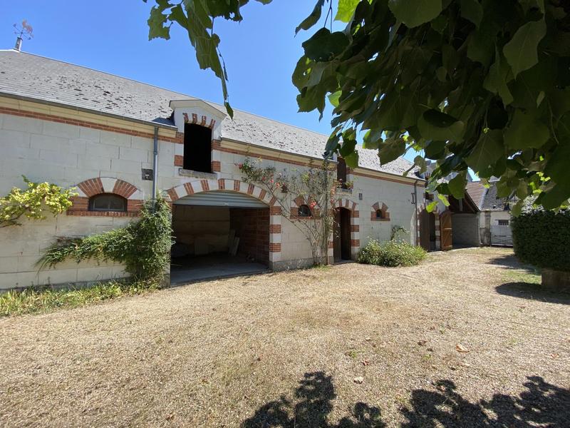 Maison - 236 m² - 9 pièces