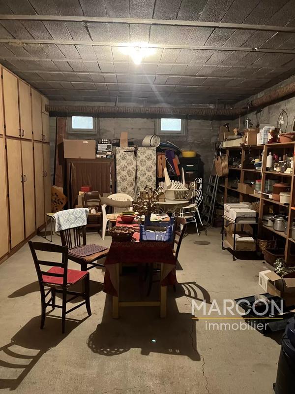 Maison - 186 m² - 10 pièces