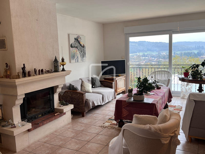 Maison - 146 m² - 7 pièces