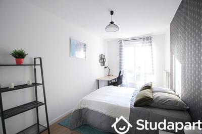 Chambre - 13 m² - 1 pièce