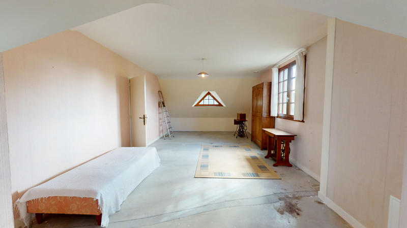 Maison - 213 m² - 8 pièces