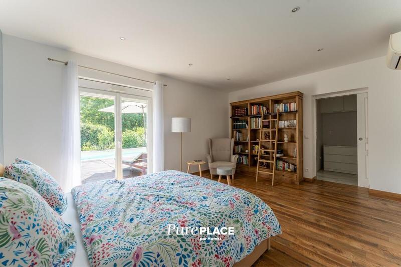 Maison de maîtres - 270 m² - 7 pièces