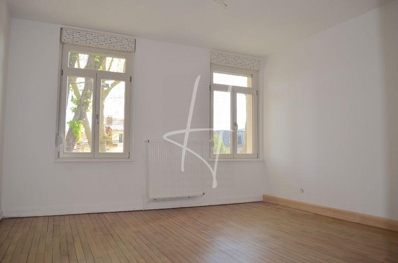 Maison ancienne - 222 m² - 7 pièces