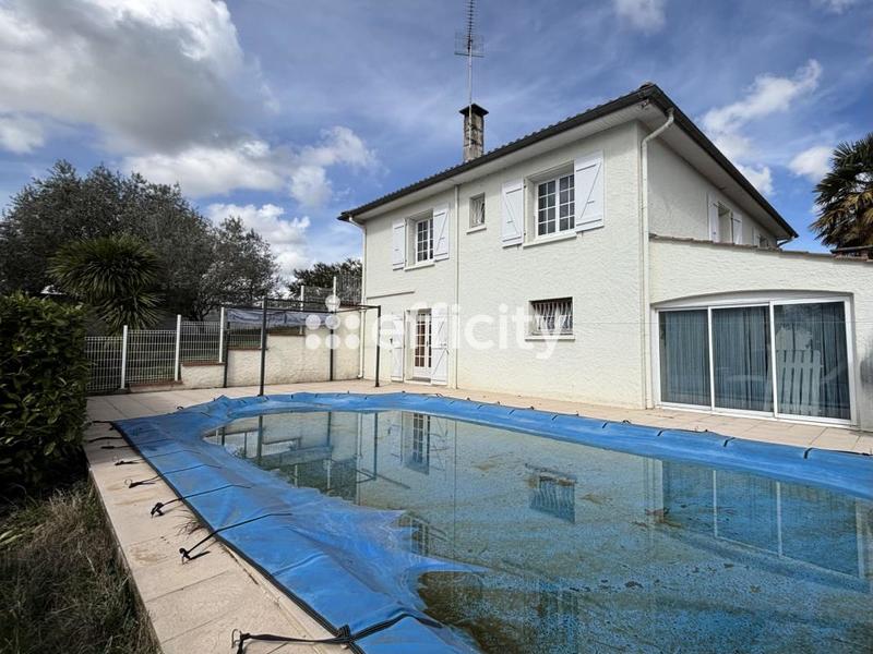 Maison - 175 m² - 7 pièces