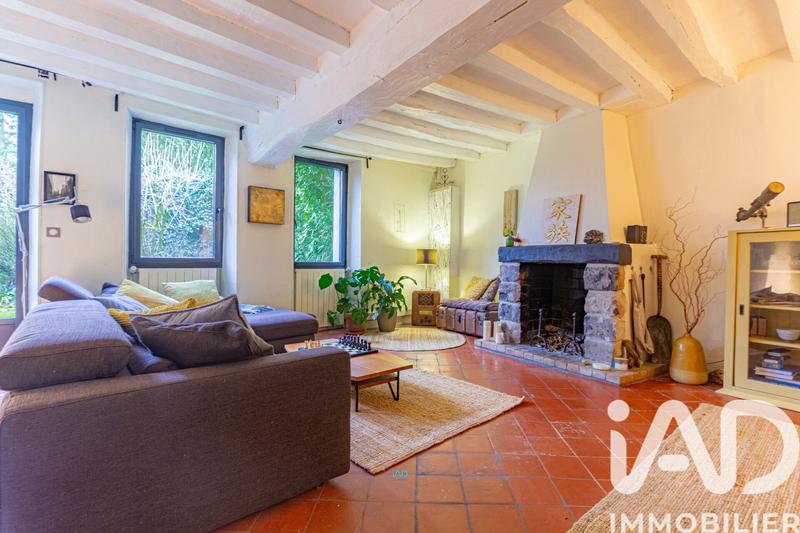 Maison - 210 m² - 7 pièces