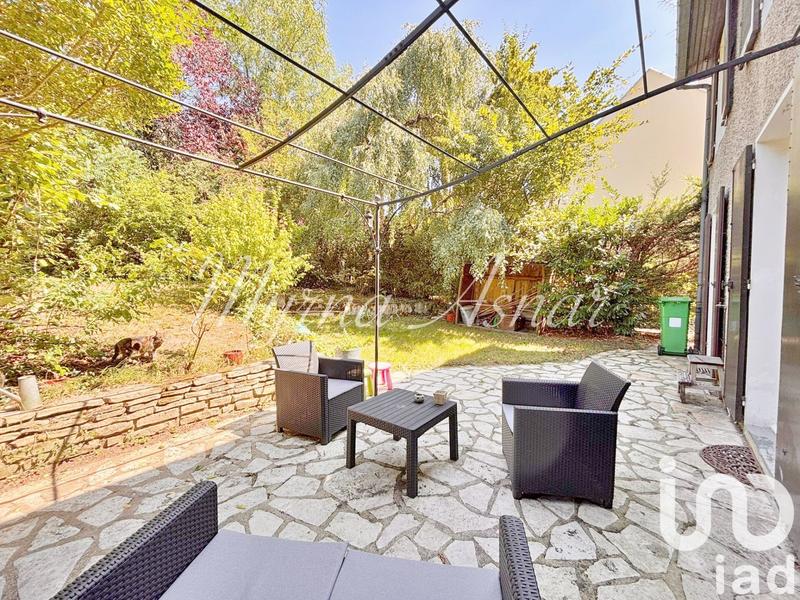 Maison - 168 m² - 8 pièces