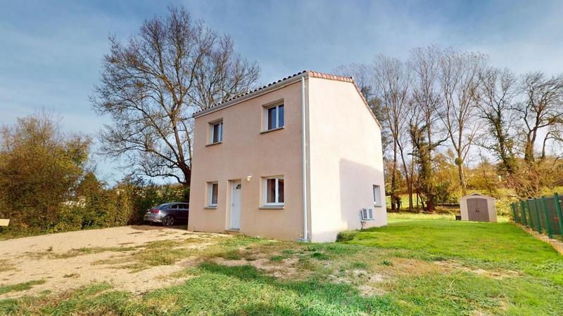 Maison - 90 m² - 4 pièces