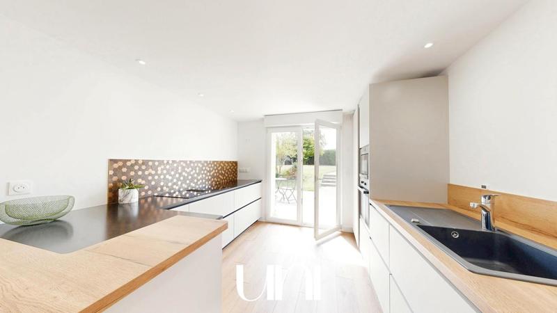 Maison - 164 m² - 7 pièces