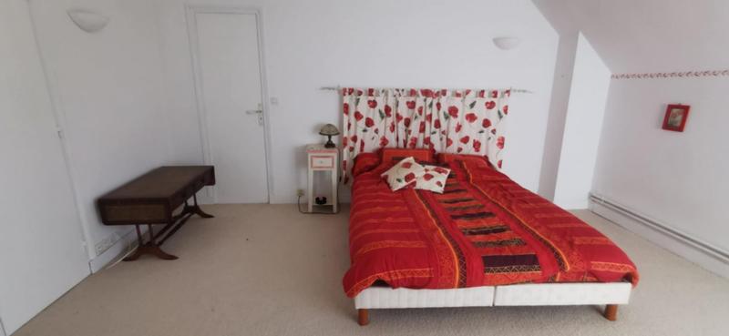 Maison - 167 m² - 9 pièces