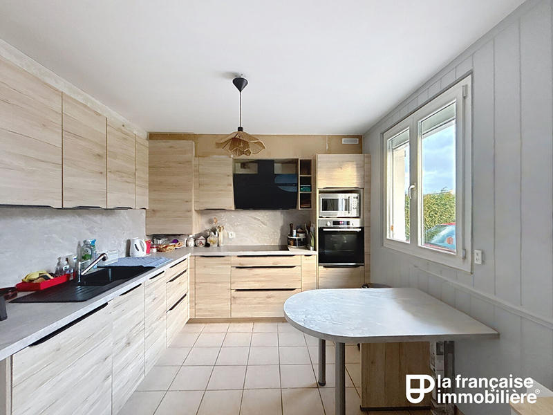 Maison - 91 m² - 5 pièces