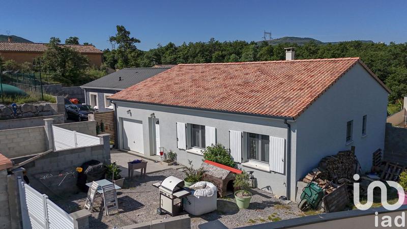 Maison - 94 m² - 4 pièces