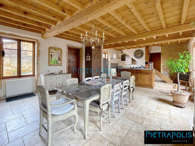 Maison ancienne - 162 m² - 7 pièces