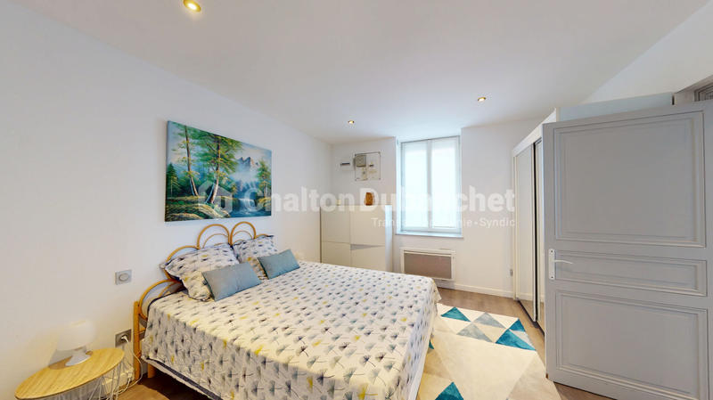 Maison - 228 m² - 6 pièces