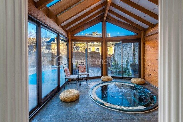 Appartement - 572 m² - 15 pièces