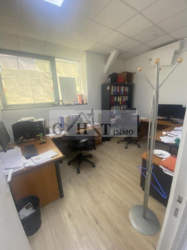 Bureau - 174 m²