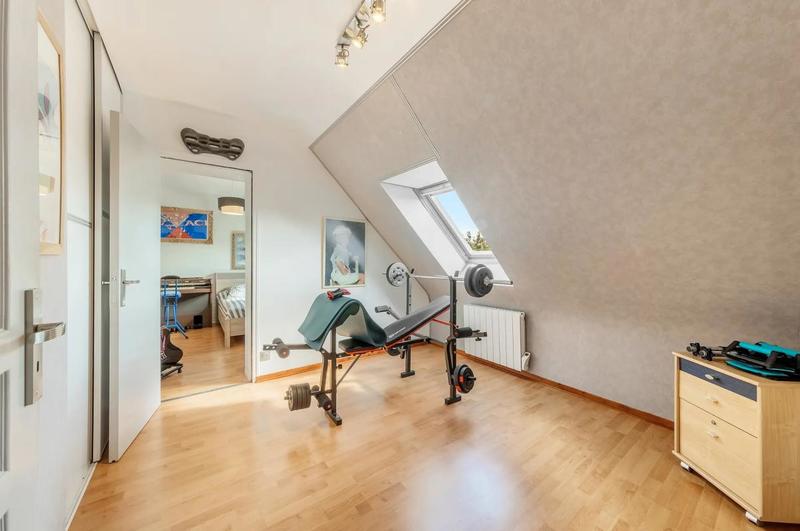 Maison - 186 m² - 7 pièces