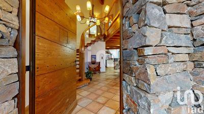 Maison - 213 m² - 6 pièces