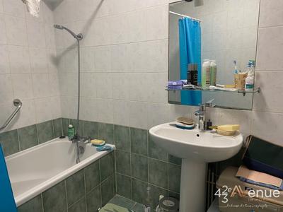 Appartement - 87 m² - 2 pièces