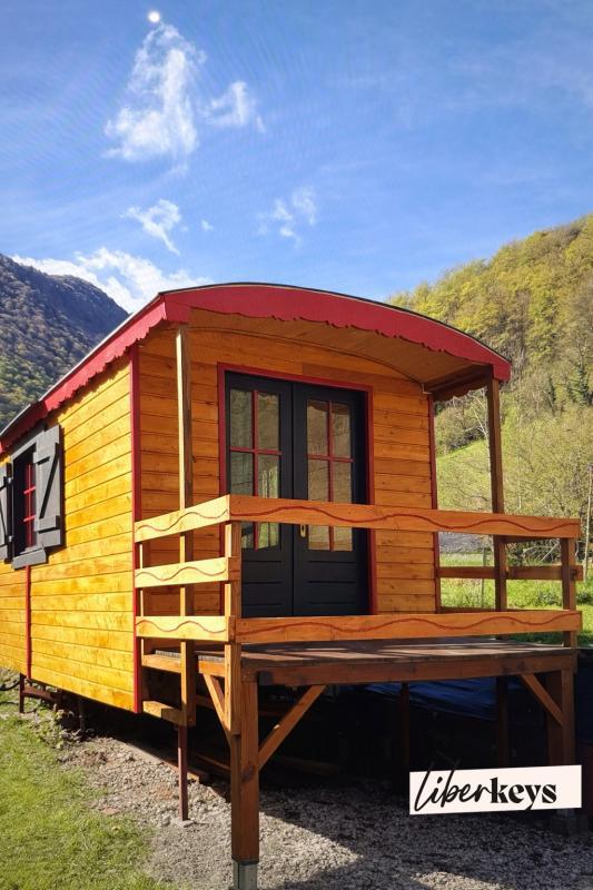 Propriété - 300 m² - 15 pièces