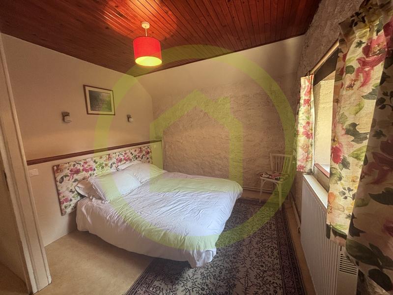 Maison - 90 m² - 6 pièces