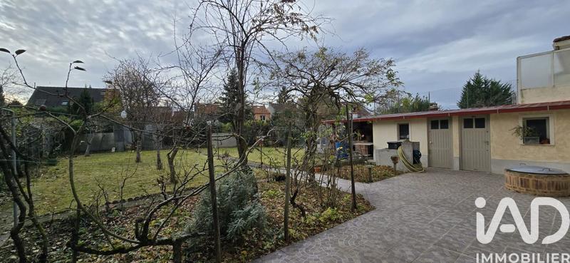 Maison - 121 m² - 6 pièces