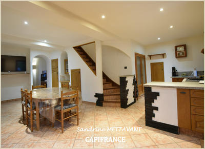Maison de village - 134 m² - 8 pièces