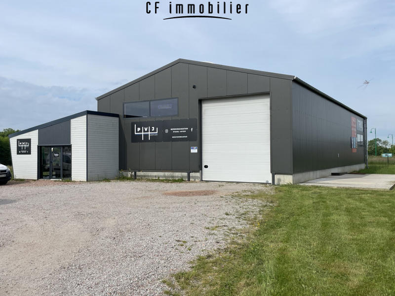 Local commercial - 320 m² - 2 pièces