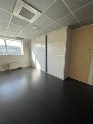 Bureau - 250 m²