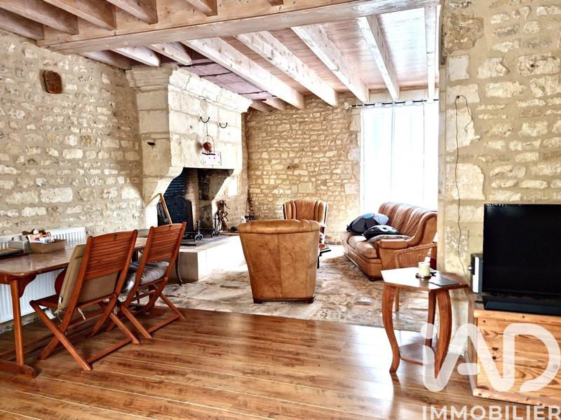 Maison de village - 279 m² - 10 pièces