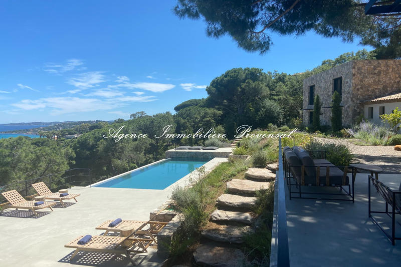 Villa - 360 m² - 6 pièces