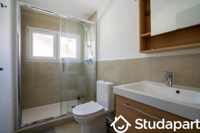 Maison - 273 m² - 17 pièces