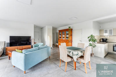 Appartement - 85 m² - 4 pièces