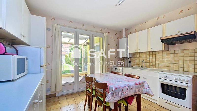 Maison - 99 m² - 6 pièces