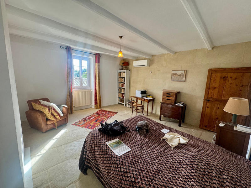 Mas - 250 m² - 6 pièces