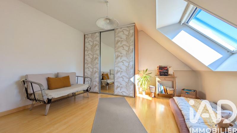 Maison - 163 m² - 9 pièces