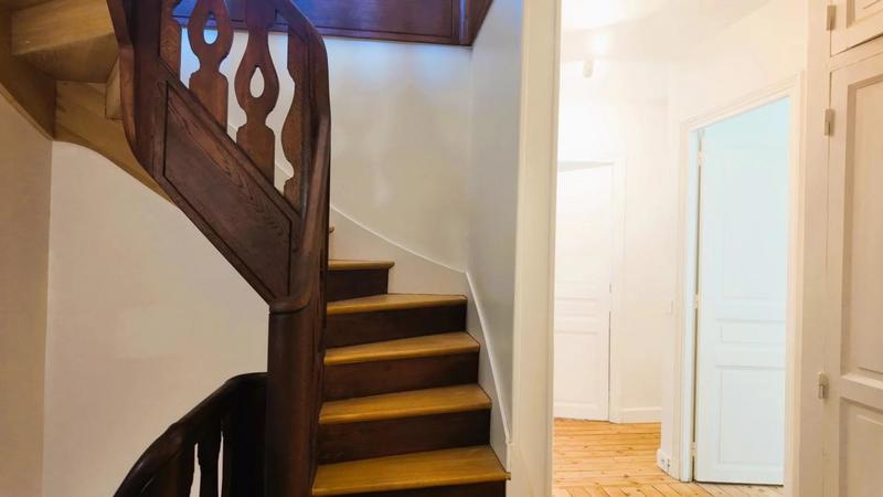 Appartement - 180 m² - 6 pièces