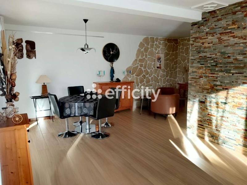 Pavillon - 100 m² - 5 pièces