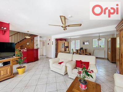 Maison - 136 m² - 5 pièces