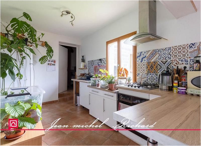 Maison - 221 m² - 9 pièces