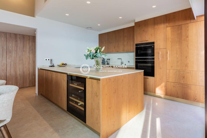 Appartement - 90 m² - 3 pièces