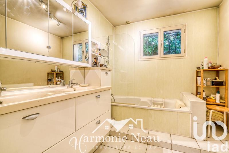 Maison - 179 m² - 9 pièces